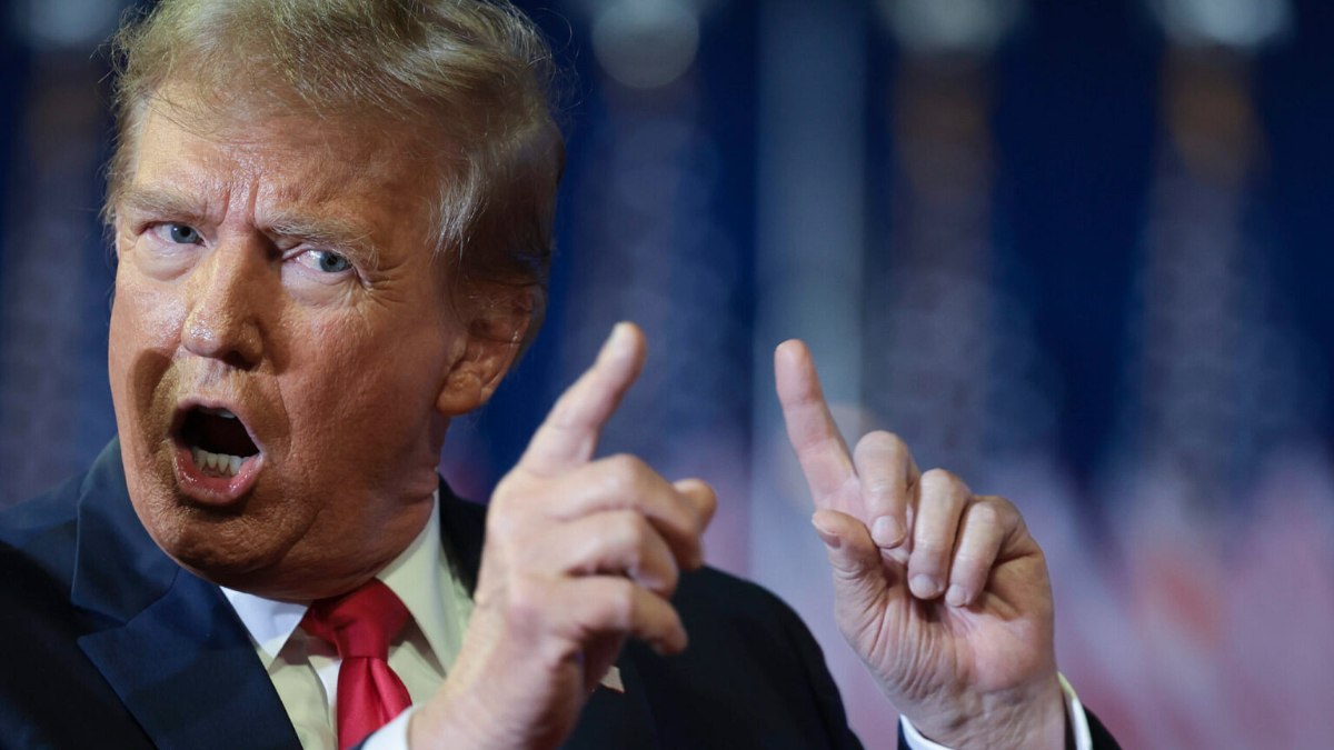 Donald Trump’tan İran’a gözdağı: Etrafımı silahlı kişilerle çevrili